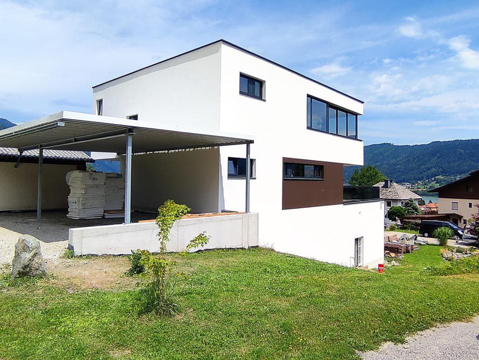 Modernes, energieeffizient saniertes Wohnhaus